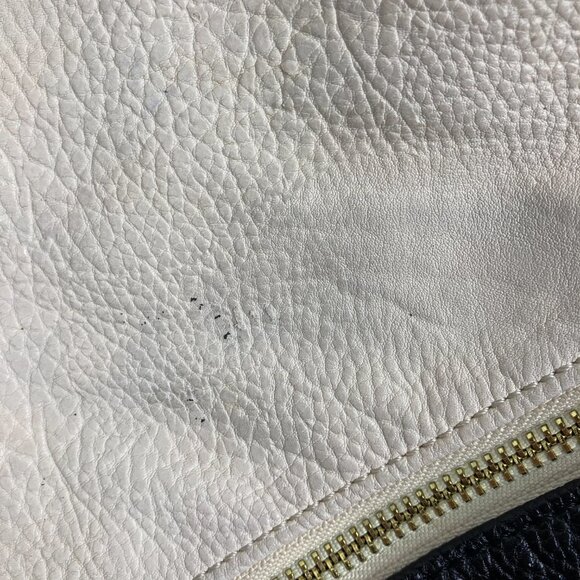 Steve Madden Diagonal Zip Pebbled Shoulder Bag - Picture 11 of 14